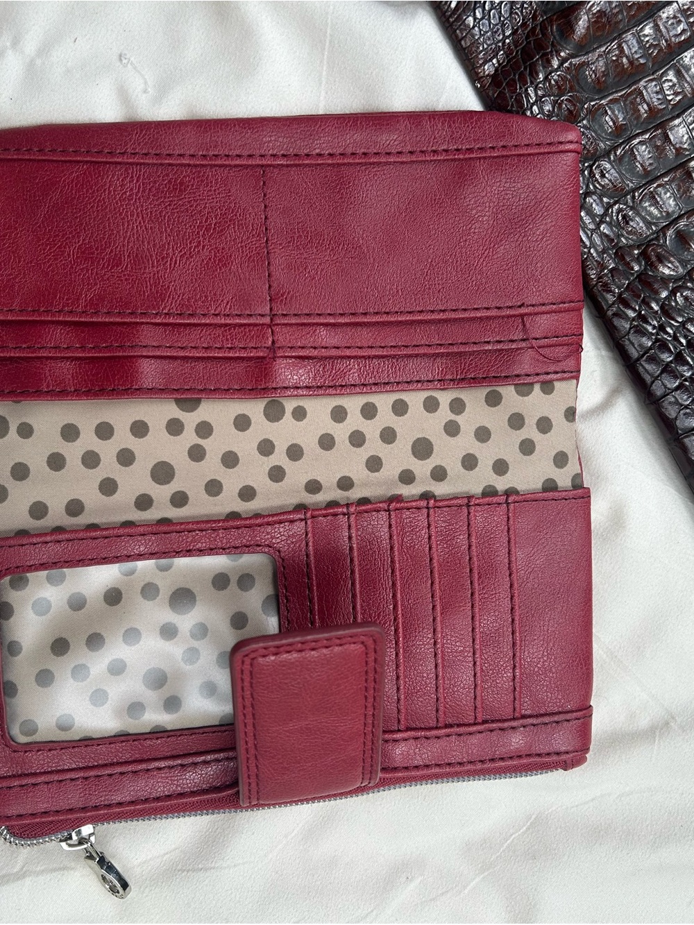 Beautiful burgundy wallet - Picture 4 of 5